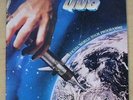 STATUS QUO NEVER TOO LATE WORLD TOUR PROGRAMME HAS SOME LIGHT CREASING AND 10P W