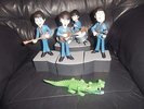 THE BEATLES McFARLANE DELUXE SET TOY MODEL FIGURES WHOLE BAND AND CROCODILE