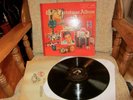 ELVIS PRESLEY SCARCE ORIGINAL CHRISTMAS ALBUM LOC 1035 GOLD LETTERING EX. COND.