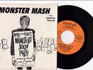 BOBBY PICKETT 45 rpm record MONSTER MASH w/ PIC SLEEVE Great for Halloween party