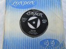 CHORDETTES LOLLIPOP / BABY COME-A-BACK-A London tri 8584........ 45rpm / rock