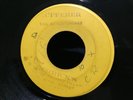 THE KINGSTONIANS/KISS A FINGER&SUFFERER ROCKSTEADY 45 DERRICK HARRIOTT BLANK