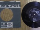 THE BEATLES - LOVE ME DO + 1 - UK -Parlophone -R 4949 -LABEL NOIR - TRES RARE