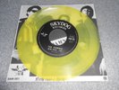 The DAMNED - NEW ROSE HELP (YELLOW VINYL) SKYDOG DAM 001 FRANCE 7