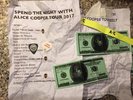 PACKAGE ALICE COOPER PARIS OLYMPIA 7 DECEMBRE ( SET LIST / GUITAR PICKS / BILLET