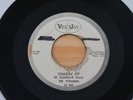 THE PYRAMIDS Shakin' Fit/What Is Love? 45 R&B Soul Rocker HEAR