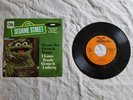 Vintage Sesame Street 45 rpm Record. Oscar the Grouch Sings I Love Trash 1976