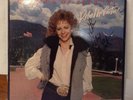 LP Autographed Reba McEntire My Kind Of Country