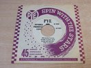 EX-   The Clique/We Didn't Kiss Didn't Love/1965 PYE 7
