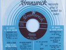 Instrumental R&B Tittyshaker 45 CASUAL-AIRES Thunderbird BRUNSWICK HEAR
