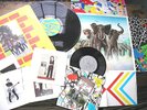 ELVIS COSTELLO & THE ATTRACTIONS-  Armed Forces,  COMPLETE ORIG 1979 UK LP....EX