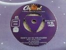 AL MARTINO: DON'T GO TO STRANGERS 1955 THICK TRI CAPITOL 45 RPM EX