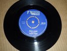 THE SOUL SISTERS / THE VERSATILES 'WRECK A BUDDY /PUSH IT IN' AMG839 AMALGAMATED