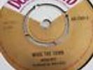 Hugh Roy --Wake the town -- UK  Duke Reid--Mint--