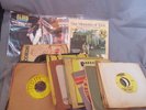 VINTAGE 45 RPM RECORDS - 30 W SLEEVES - JOHNNY CASH ,ELVIS,TILLOTSON, (r2