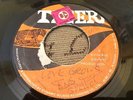 Unknown Killer Boss Skinhead Organ Inst + Barry Biggs Love Grows Ska 7