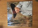 Garth Brooks Debut LP RARE VINYL PRESSING GOOD CONDITION