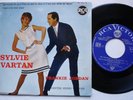SYLVIE VARTAN ET FRANKIE JORDAN. C'EST UNE DRÔLE DE  FAÇON. 