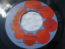 DEBONAIRES I'M IN LOVE AGAIN/HEADACHE IN MY HEART SOLID HIT 104 (VG)