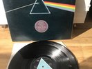 PINK FLOYD DARK SIDE OF THE MOON SOLID TRIANGLE 1ST PRESS UK HARVEST SHVL 804