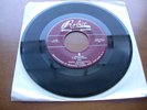 THE  VELVETS     /   DOO  WOP   /     I    -   AT  LAST      /   ROBIN   1950'S