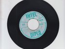 TUFF GONG/ DOG TEETH, STEPPING RAZOR - PETER TOSH & THE WAILERS (68 REGGAE 7