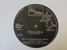 Marvin Gaye & Tammi Terrell - Ain't No Mountain High 1967 UK 45 TAMLA MOTOWN