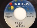 JAN DAVIS - WATUSI ZOMBIE / POOKY -HOLIDAY RECORDS 1213. VG+