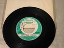 Disque vinyle juke box   johnny hallyday B 372.975F