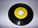 The Beatles: Twist And Shout / There's A Place / 45 / Green Print No Box Tollie