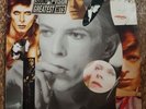 David bowie vinyl changes 2lp Australian  with 3 extra tracks EMC794 180