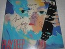 THE OUTFIELD PLAY DEEP BFC 40027 COLUMBIA ORIGINAL LP BAND AUTOGRAPHED NM