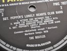 THE BEATLES Sgt Pepper RARER UK MONO with MISPRINT NO 'A DAY IN THE LIFE' LABEL.