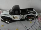 ELVIS PICK UP TRUCK 