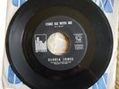 Gloria Jones ?– 1966 Come Go With Me / How Do You Tell An Angel UPTOWN  732