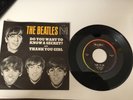The Beatles 45 record DO YOU WANT TO KNOW A SECRET, Vee Jay, 1964 EX