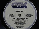 FIRST LOVE 