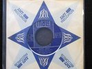 The Birdwatchers - Mary Mary / Cry A Little Bit 7
