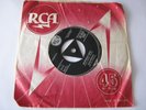 Elvis Presley - Heartbreak Hotel / All Shook Up - RCA 1088 Tri Centre. EX-