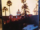 [ROCK/POP] EXC LP The EAGLES Hotel California [OG 1976 ASYLUM Iss W/POSTER]