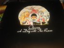 ** QUEEN : A DAY AT THE RACES : EARLY UK PRESS LP 1976 inner sleeve excondition