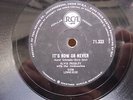 RARE 1960 ELVIS PRESLEY 78 RPM IT'S NOW OR NEVER / A MESS OF BLUES SA RCA 71.333