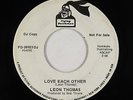 Crossover Soul 45 - Leon Thomas - Love Each Other - Flying Dutchman - VG+ mp3