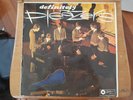 THE PLEAZERS DEFINITELY PLEAZERS LP VERY RARE OZ GARAGE NZ PRESS ZODIAC 1966