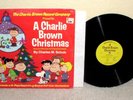 A CHARLIE BROWN CHRISTMAS LP Orig 1977 CHARLES M SCHULZ w/12-Page Booklet NICE