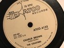 THE COASTERS - CHARLIE BROWN /  THREE COOL CATS 78   E-   ATCO 6132
