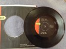 JEANNIE AND THE BIG GUYS - I WANT YOU rare UK 1964 / MOD / BEAT /1-2 PLAYS MINT-
