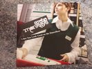 Arctic Monkeys 7 inch vinyl - I Bet You Look Good on the Dancefloor