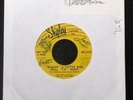 Unknown Artist - Gimme A Little Kiss Will Ya, Huh? 7
