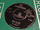 12 THE BEATLES  RECORDS COLLECTION 7
